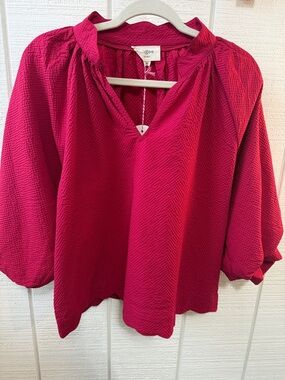 Umgee Raspberry Textured V-Neck Peasant Blouse scalloped edges